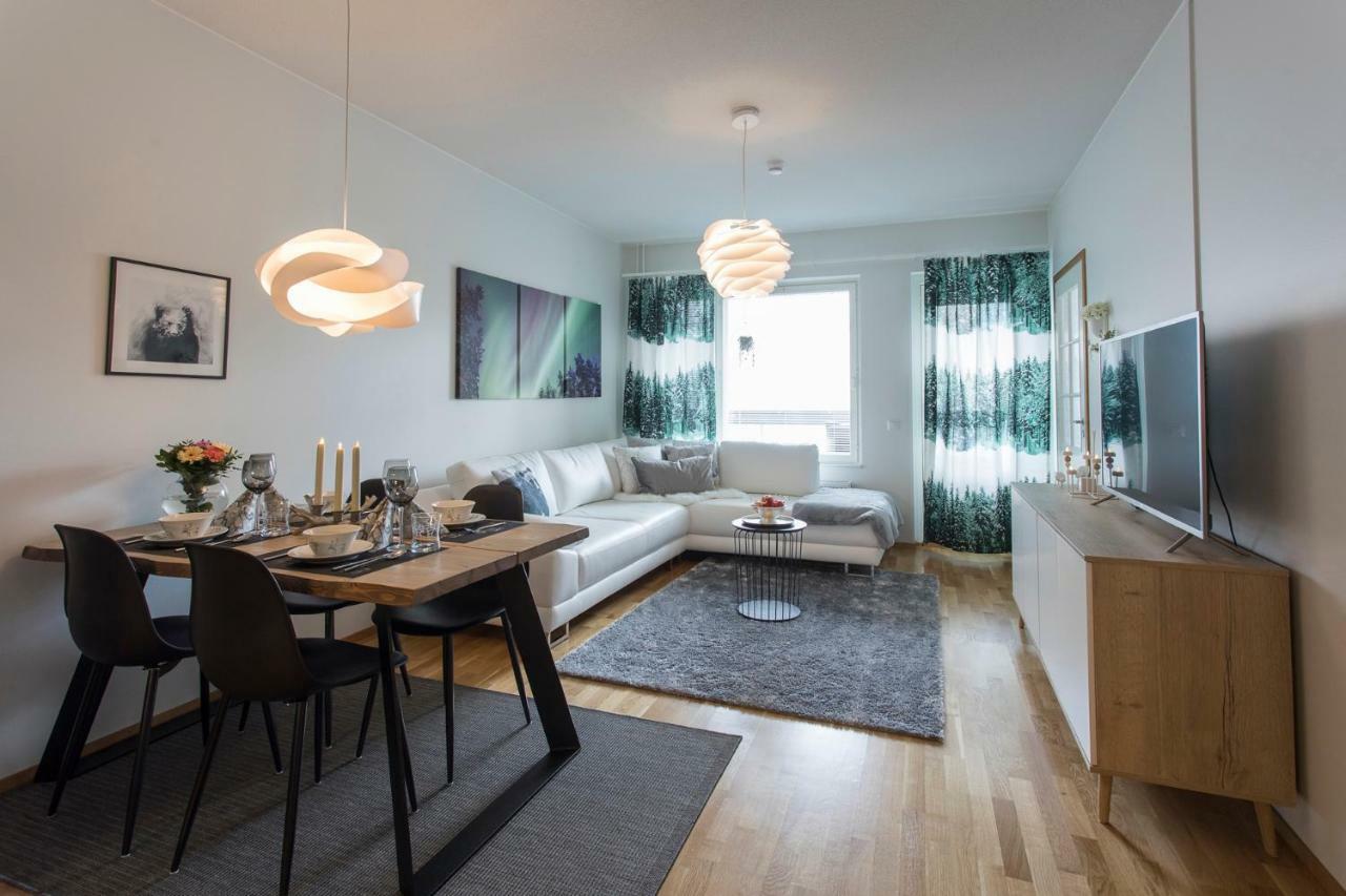 Vasko Luxurious Suites, Nouka *