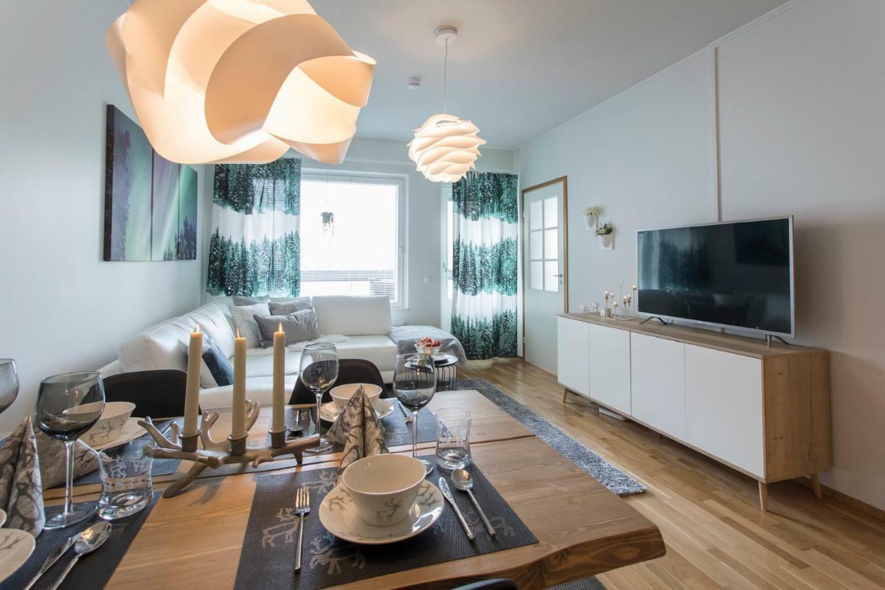 Vasko Luxurious Suites, Nouka *